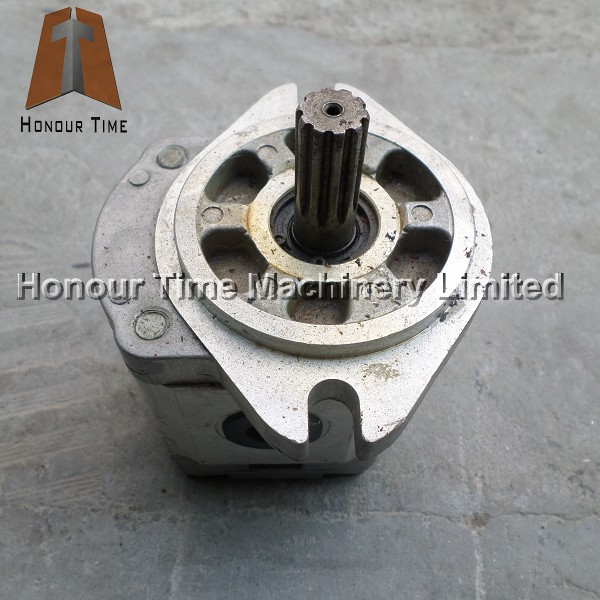 Excavator EX200-1 EX330-5 ZAX330 gear pump 4181700 9217993